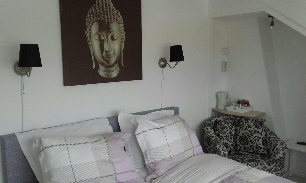't Hofje 350 Meter Het Bed & Breakfast *